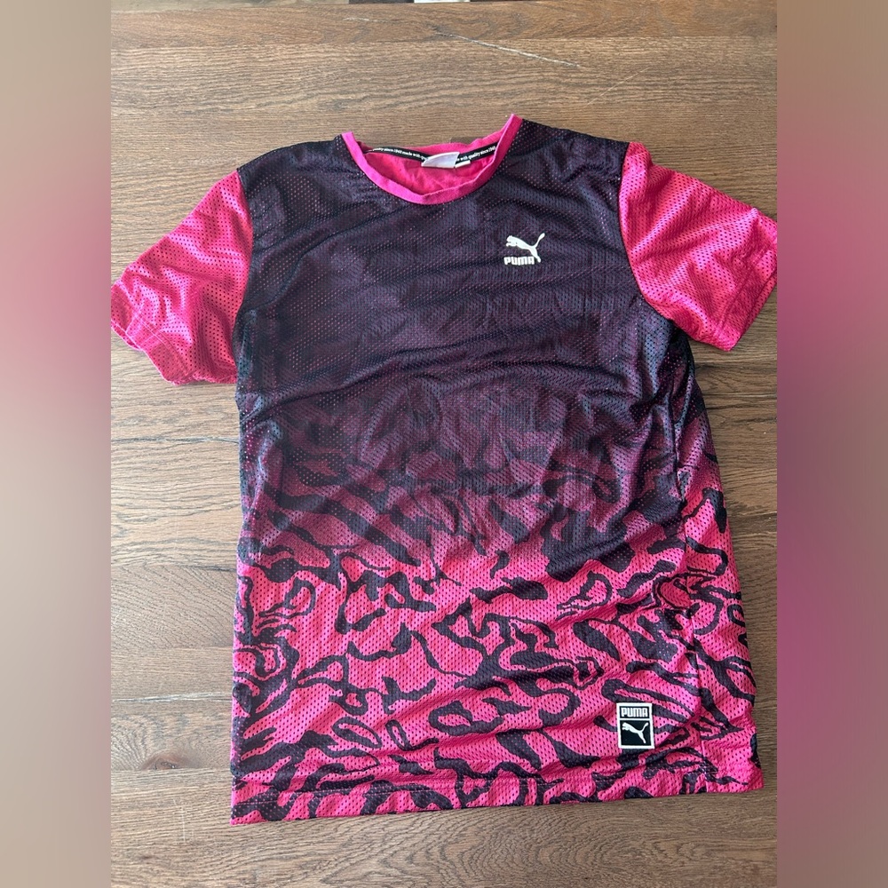Puma Men’s Pink Athletic shirt